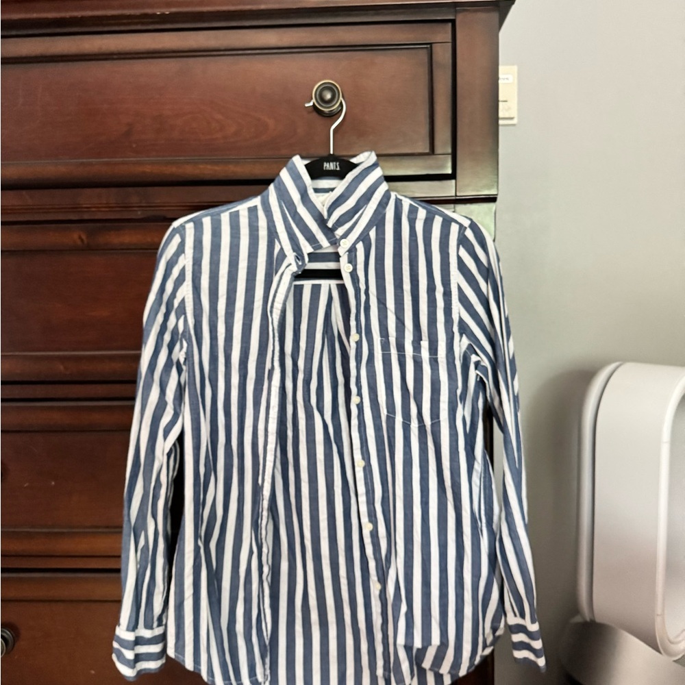 GAP Navy and White Striped Shirt